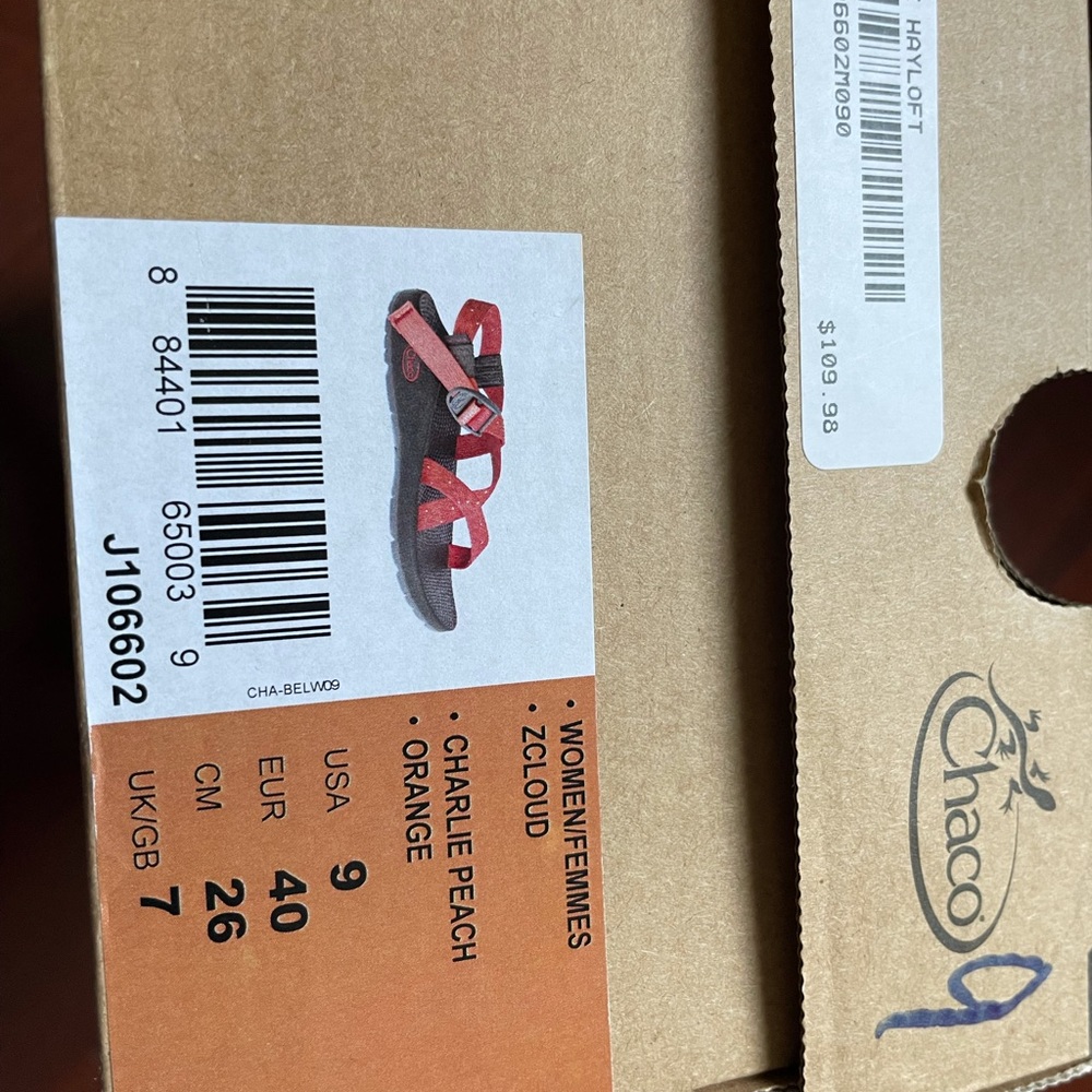 Chaco zcloud sandals siza 9